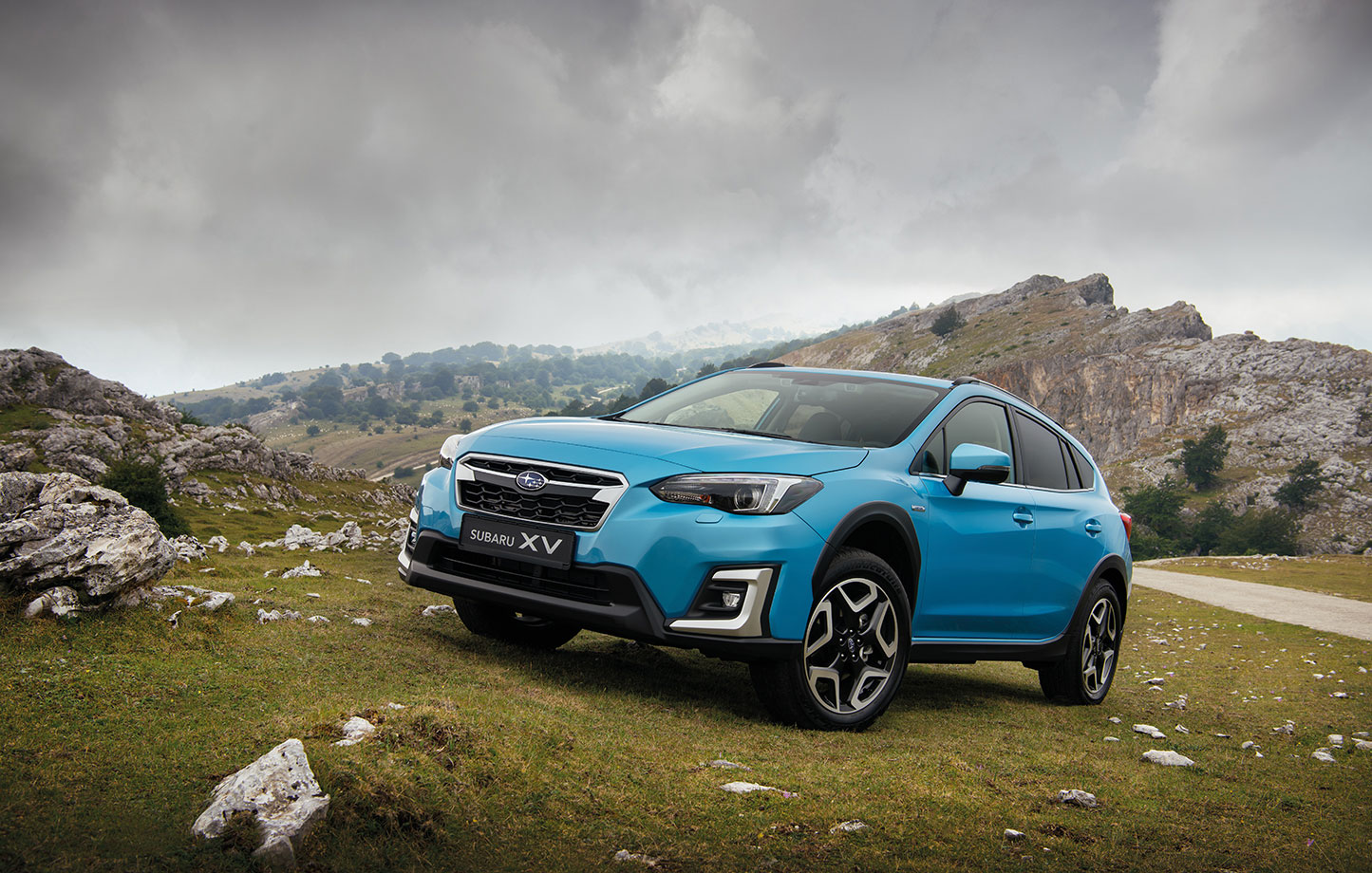 Subaru XV e-boxer med takbox